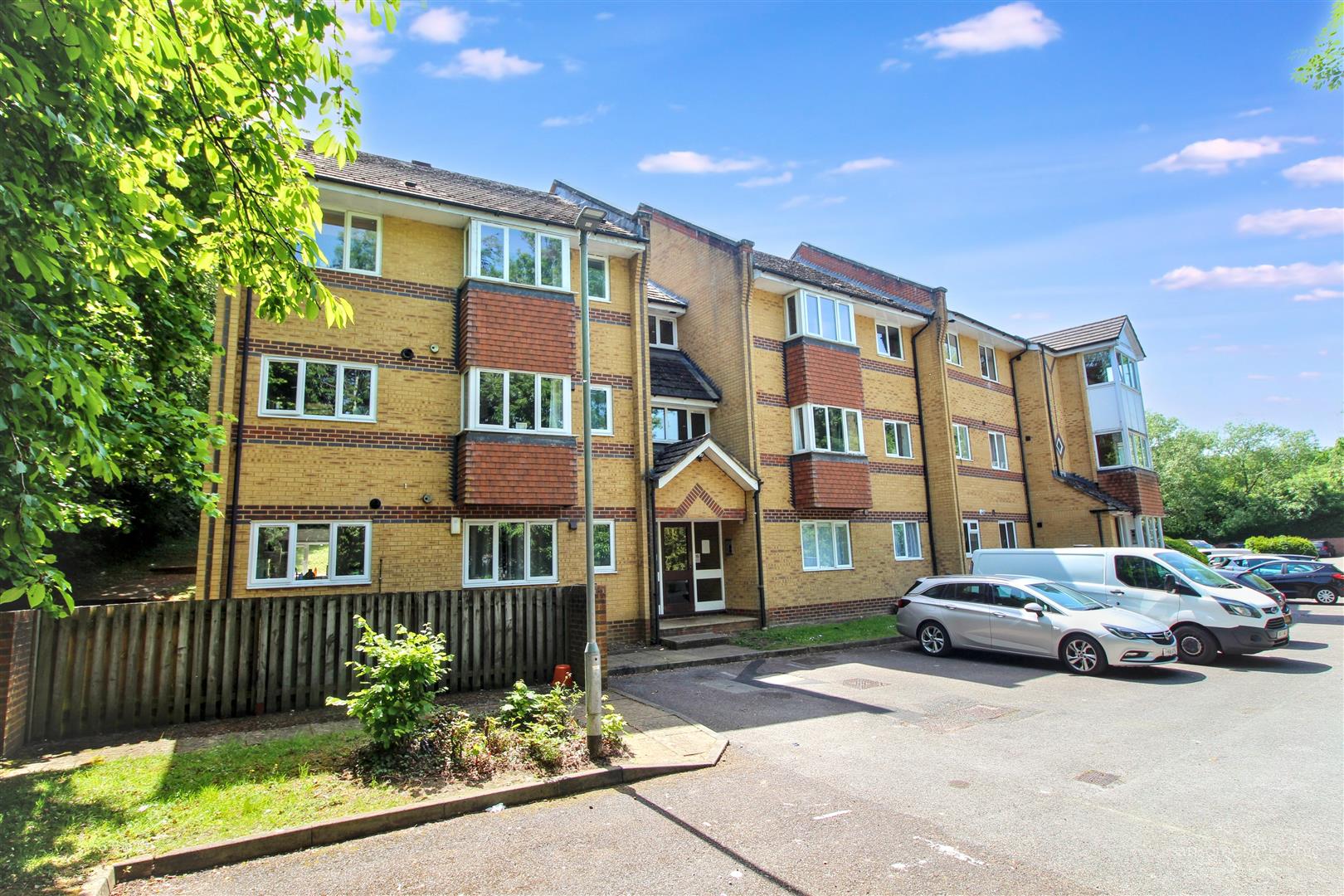1 bed property in Armour Hill, Reading